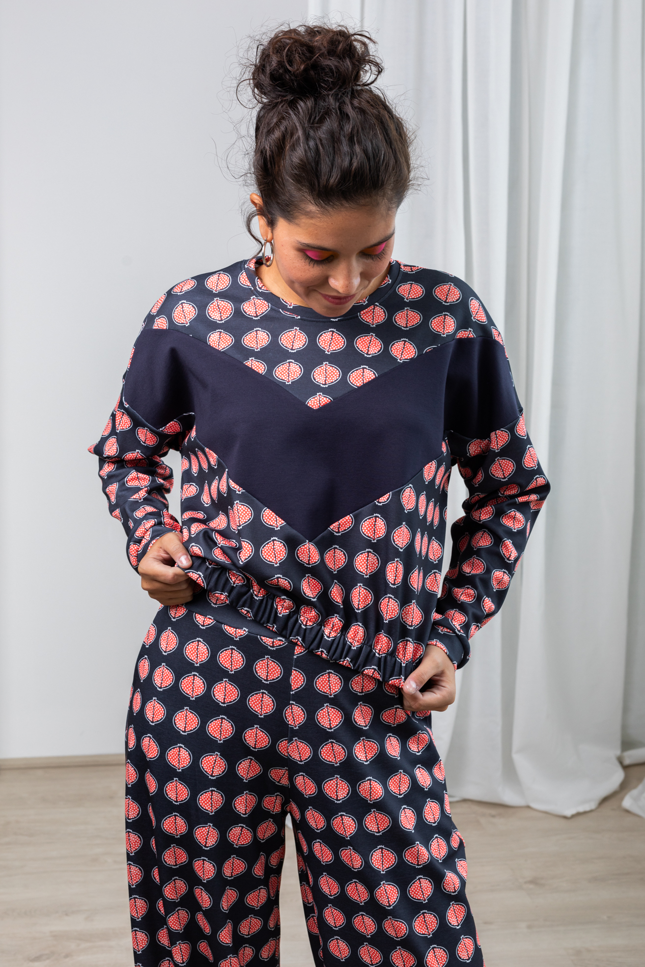 Sudadera Pomegranates